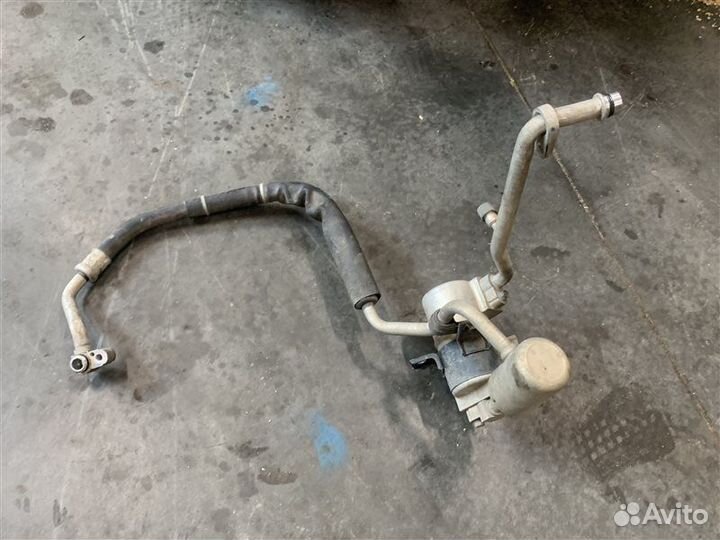 Трубка кондиционера Toyota Hilux Pick Up 2010-2015