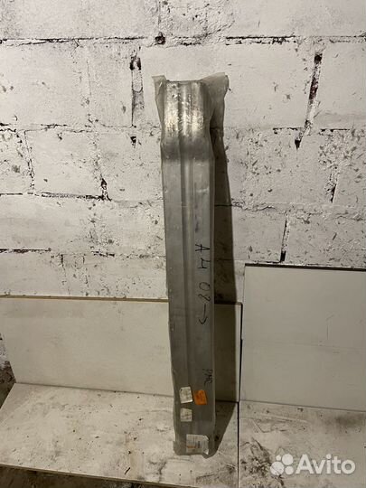 Усилитель передний Audi A4 B8 A5