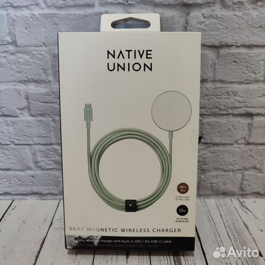 Native Union Snap Magnetic Wireless Charger