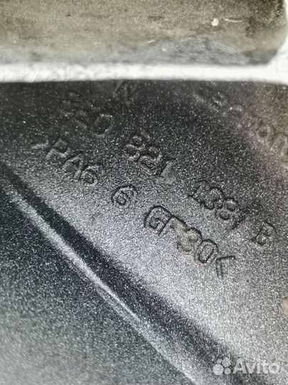 Крепление крыла Правый Ауди а4 Б6 1869