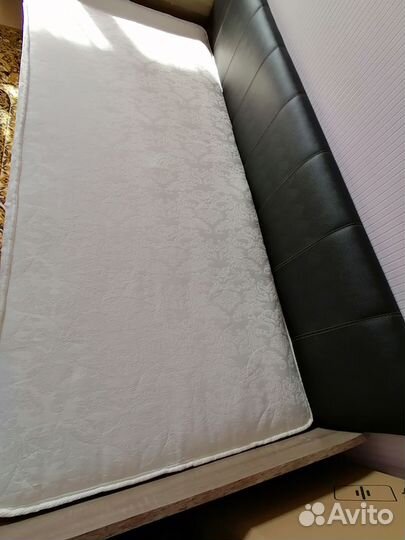 Продам кровать бу