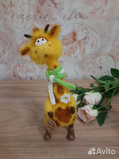 Жираф - вязаная игрушка