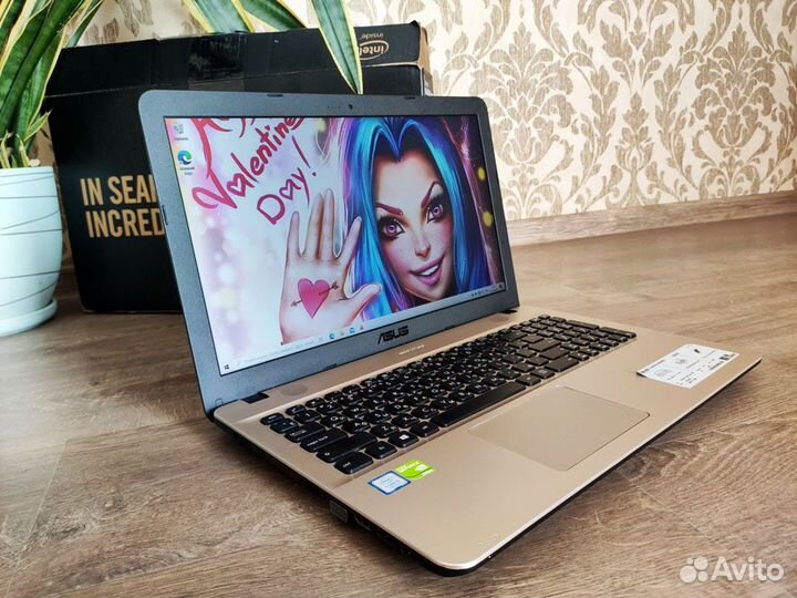 Шикарный asus VivoBook с FHD/SSD/DDR4