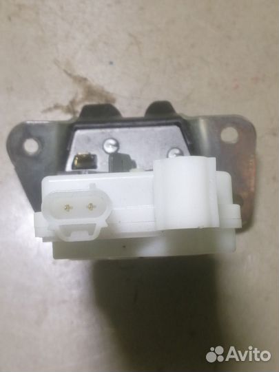 Замок багажника Mitsubishi Asx