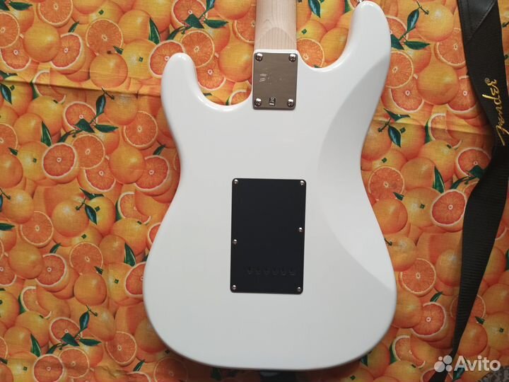 Гитара fender squier affinity stratocaster HSS LRL