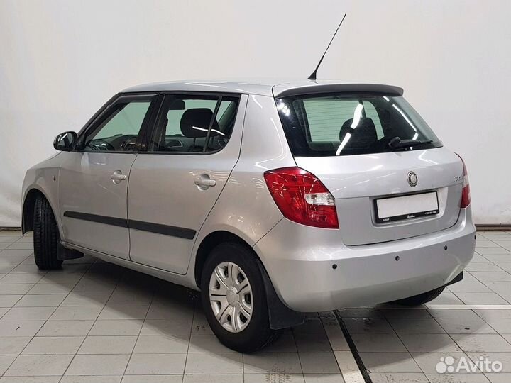 Skoda Fabia 1.6 AT, 2009, 243 247 км