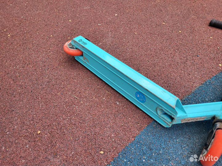 Трюковой самокат oxelo