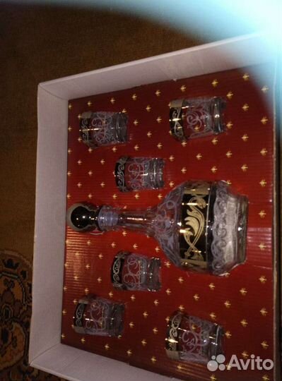 Графин со стаканами