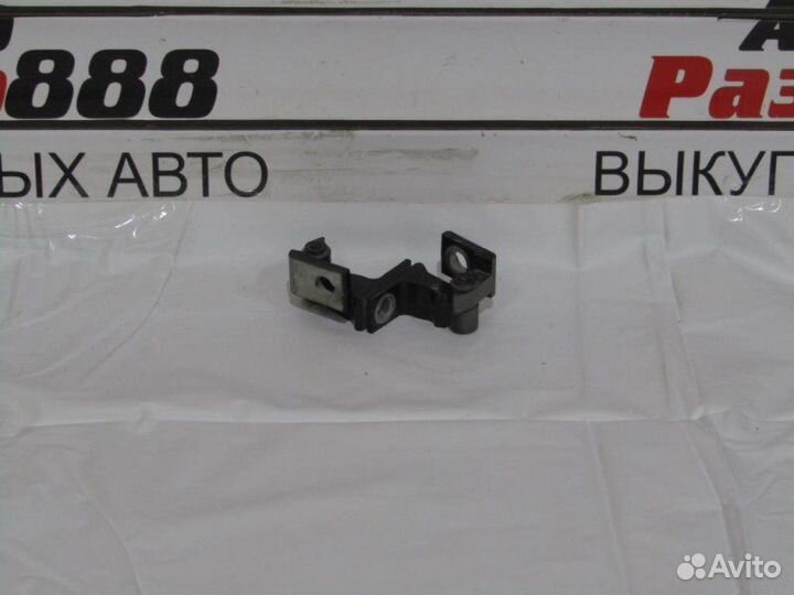 Петля двери передняя правая Vw Polo cfna 2013