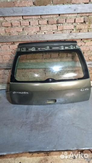 Крышка багажника со стеклом Citroen C4 2006