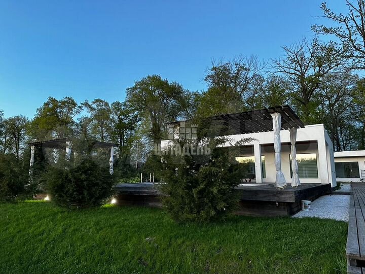 Дача 278 м² на участке 33,7 сот.