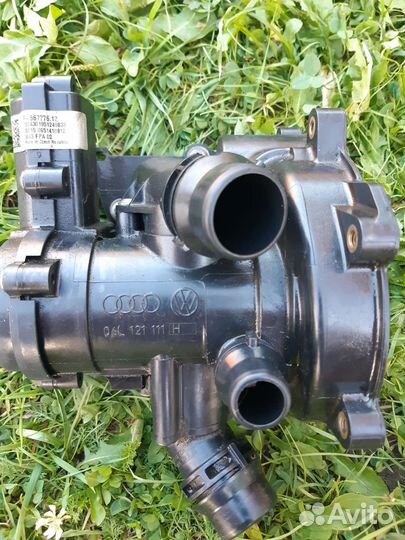 Термостат Б/У, Корпус термостат Audi Q3