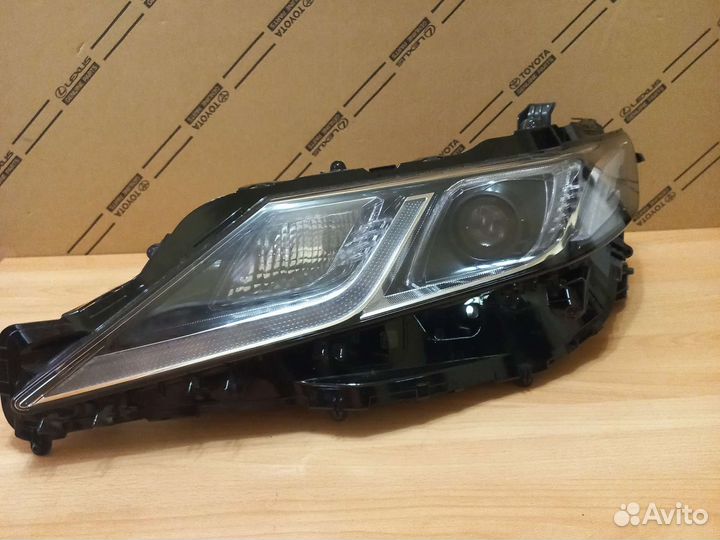 Тойота Камри 70 фара левая 81150-33G00