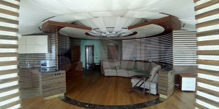 3-к. квартира, 144 м², 10/16 эт.