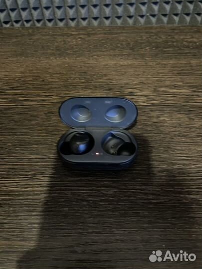 Наушники Samsung galaxy buds