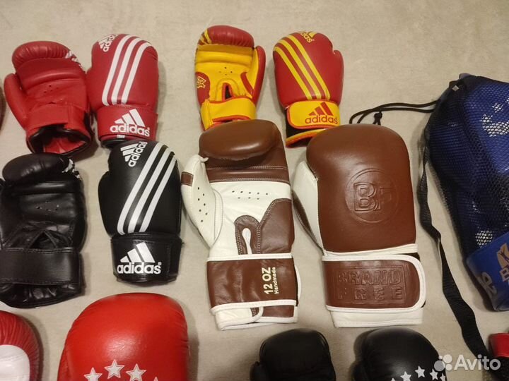 Боксерские перчатки