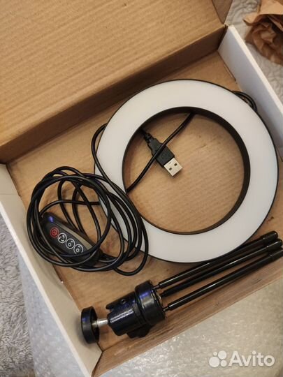 Лампа кольцевая