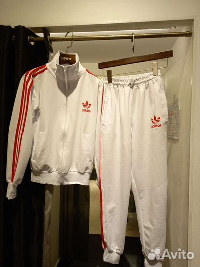 Спортивный костюм adidas женский новый