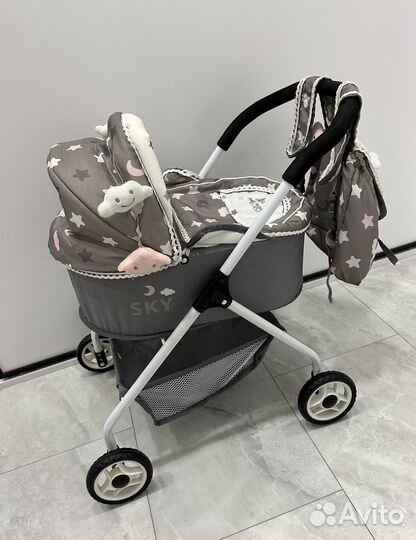 Игрушечная коляска