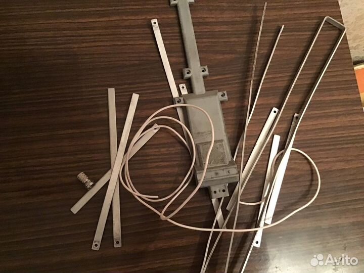 Радиоприёмник СССР радиодетали детали резисторы