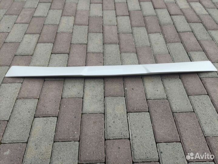 Сполер на Камри 50 55 на заднее лобовое