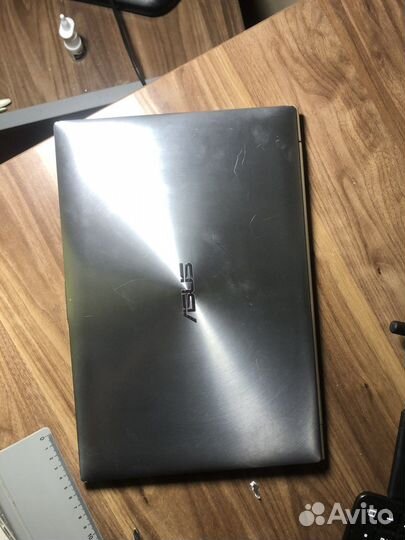 Ноутбук asus