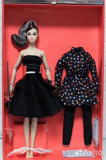 Поппи Паркер парижанка