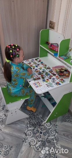 Растущая парта и стул бу