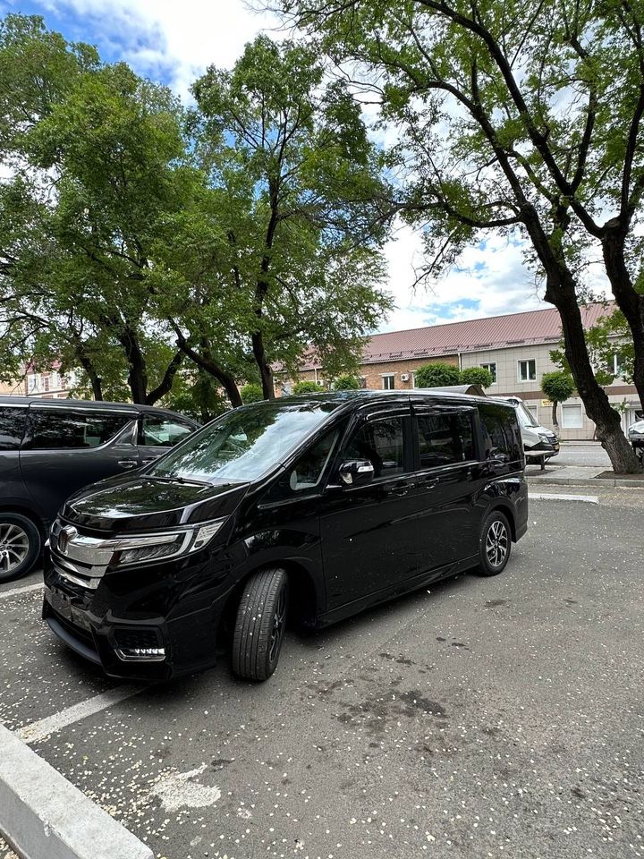 Honda Stepwgn: фото владельца