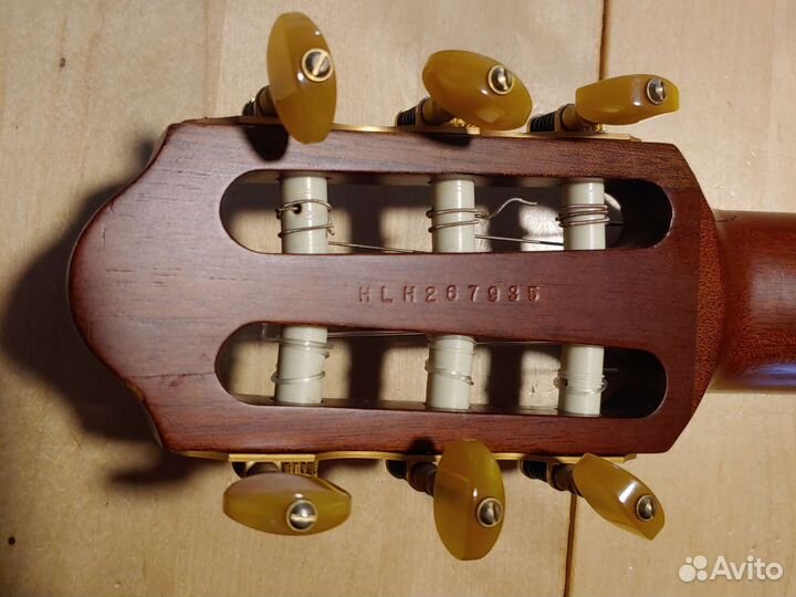 Гитара Yamaha SLG110N