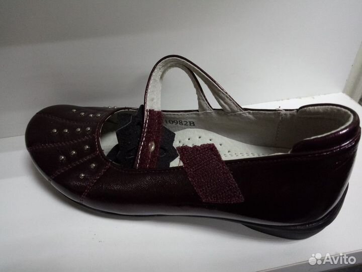 Туфли для девочки 30, новые