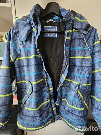 Куртка ветровка р.140-146