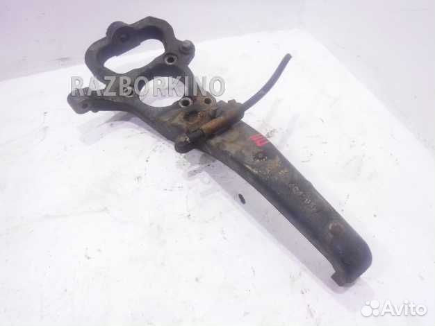 Кулак передний правый 25998394