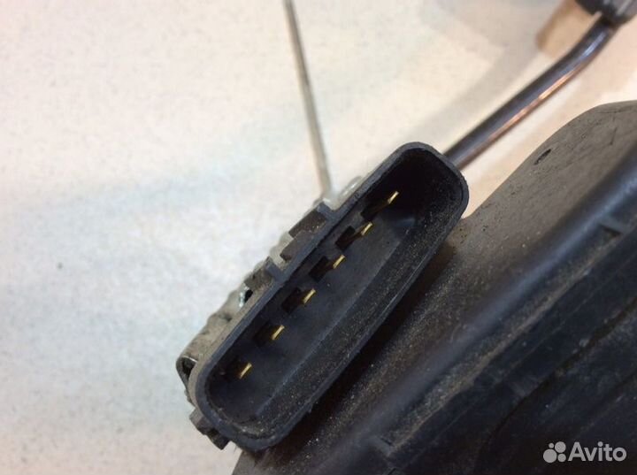 Педаль газа Mitsubishi Pajero 4 V8 2007-2018