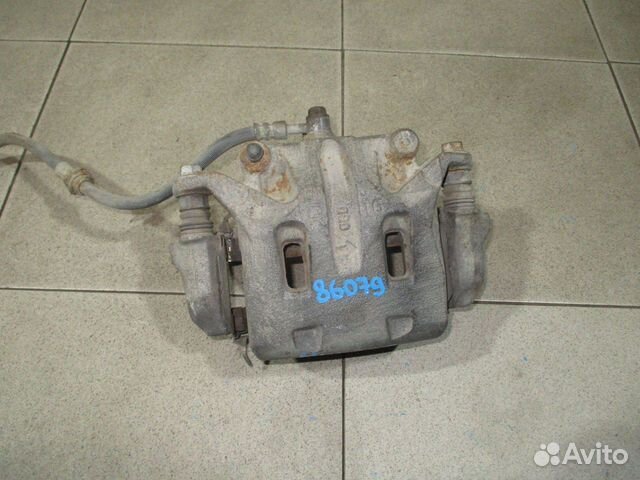 Суппорт передний правый Nissan Murano 2 (Z51)