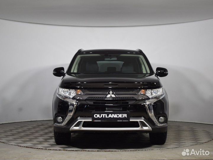 Mitsubishi Outlander 2.0 CVT, 2022