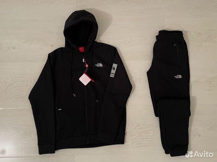 Теплая спортивная форма