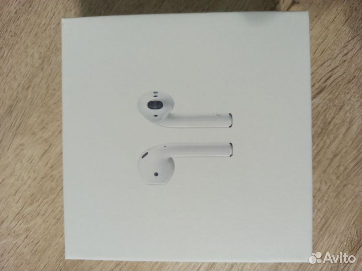 Наушники AirPods 2 Wireless Charging Case