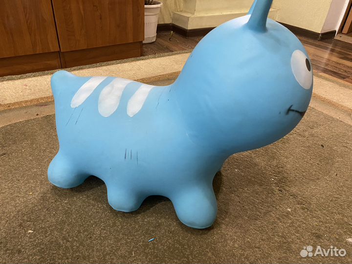 Детская игрушка качалка