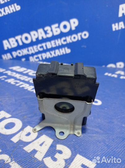 Блок управления питанием Toyota Verso минивен