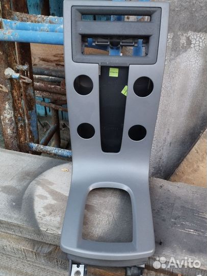 Накладка торпедо центральная консоль Volvo C30