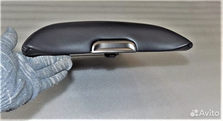 Lexus LX Подлокотник передний черный 2015-2021