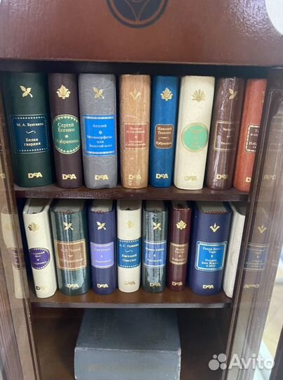 Мини-книги Deagostini со шкафом