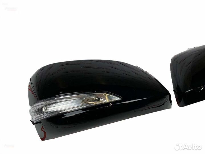 Накладки на зеркала с поворотником Lexus LX570 M64