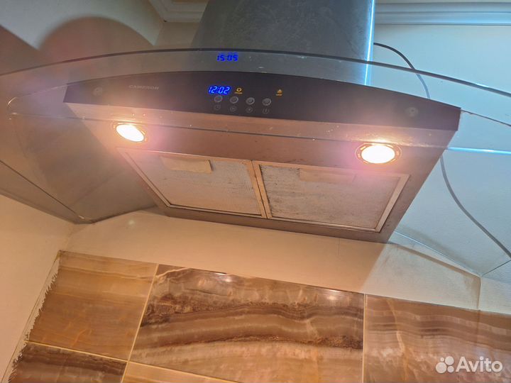 Вытяжка для кухни 90 см бу