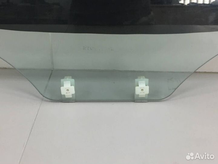 Стекло двери задней левой Hyundai Solaris 2010-201