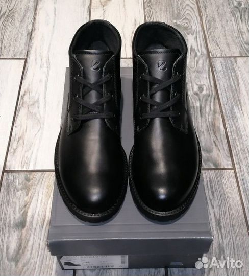 Ботинки Ecco 42р. Новые