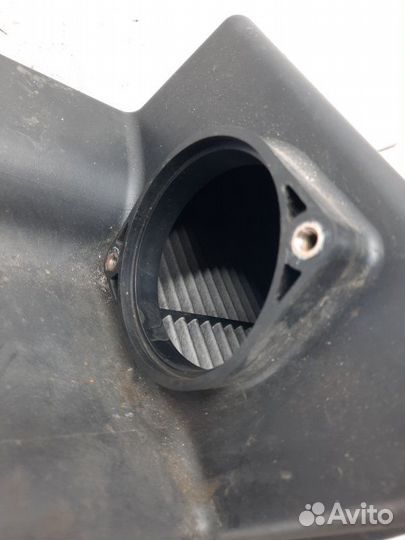 Корпус воздушного фильтра Kia Sorento внедорожник