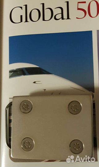 Пряжка для ремня от самолета Bombardier