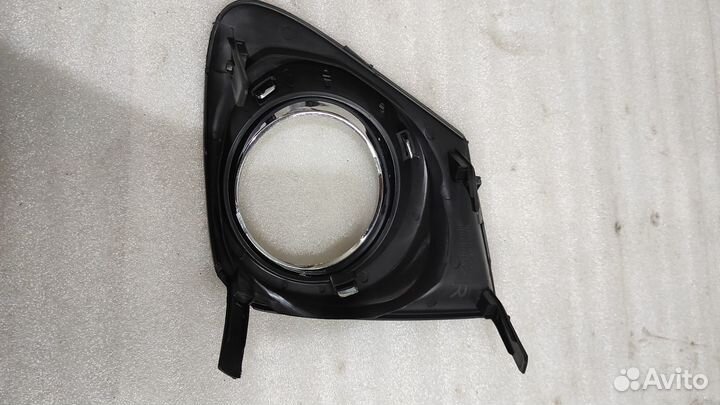 Рамка птф правая Toyota Corolla 150 рестайлинг